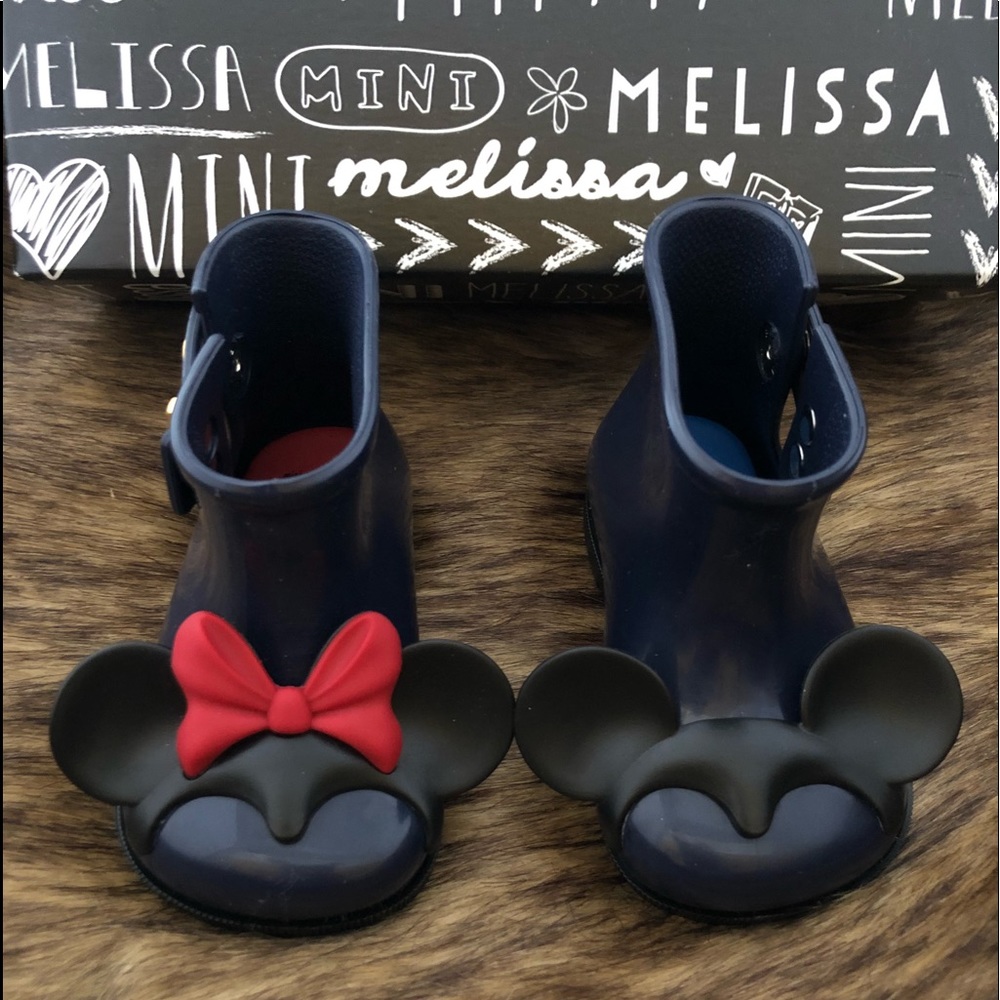 BRAND NEW MINI MELISSA DISNEY TWINS 5